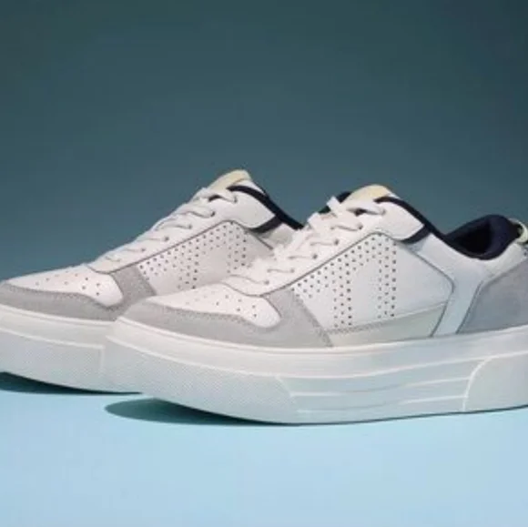 Le Tigre Shoes Le Tigre Womens Midtown Low Suede Leather